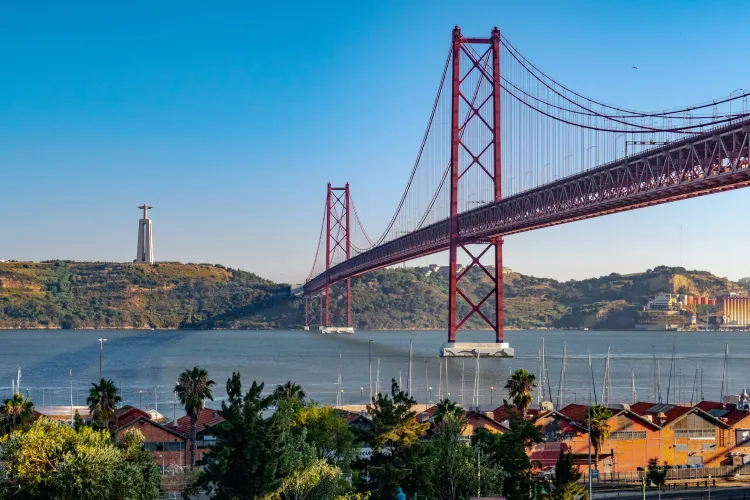 Pont de Lisbonne et le Cristo Rei